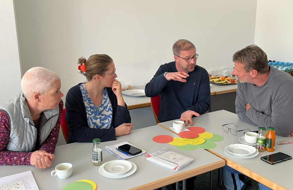Schulleitungen in der Diskussion
