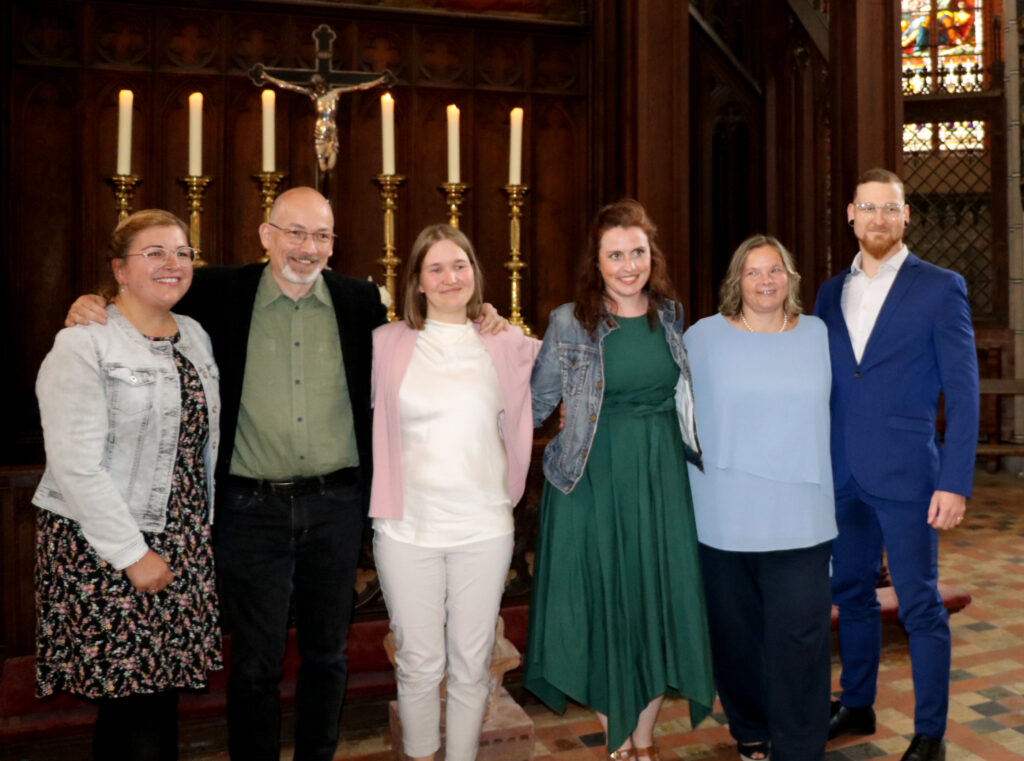 Gruppenfoto der Absolvent:innen